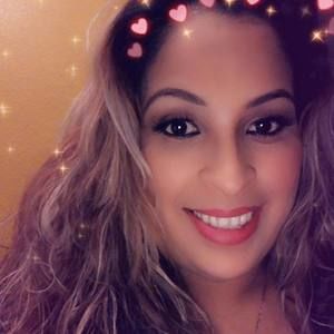 Meet your Posher, Adriana